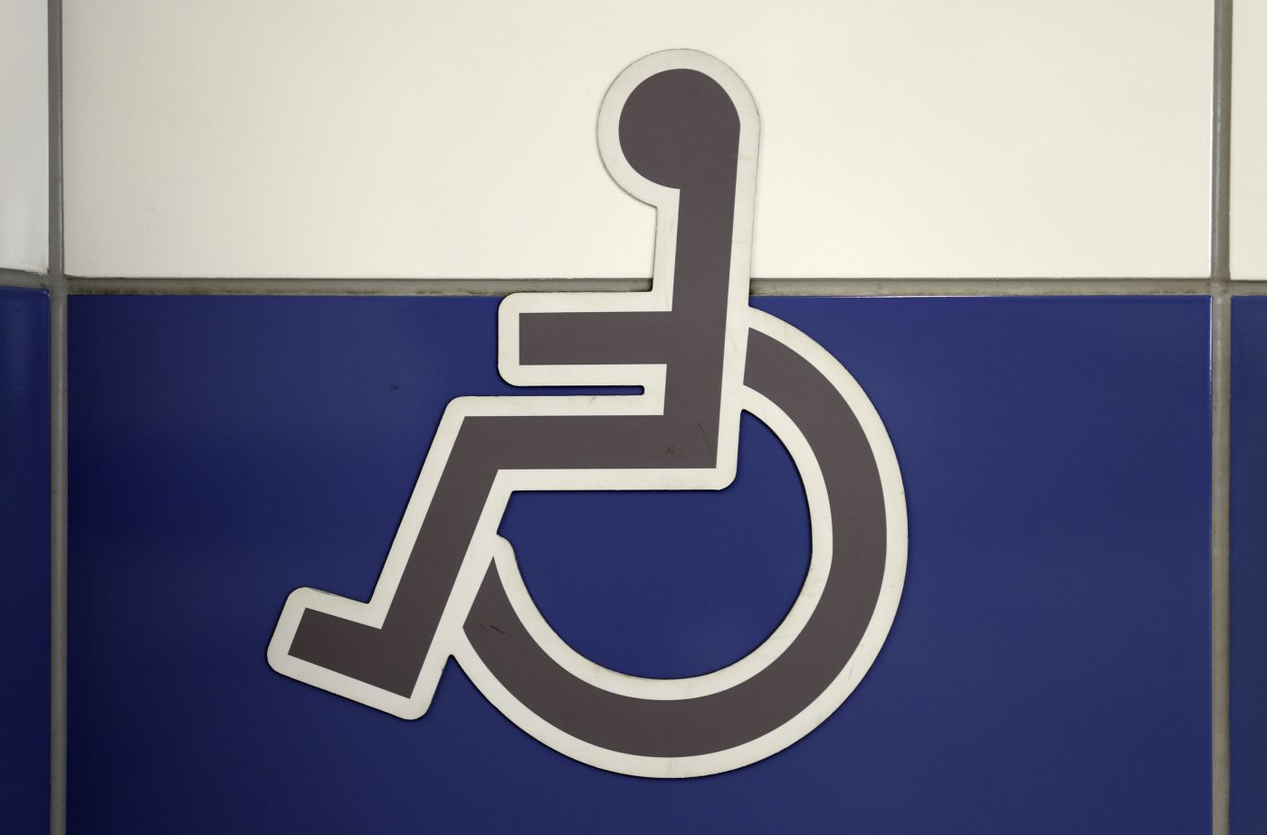 accessibility, wheelchair accessible restrooms